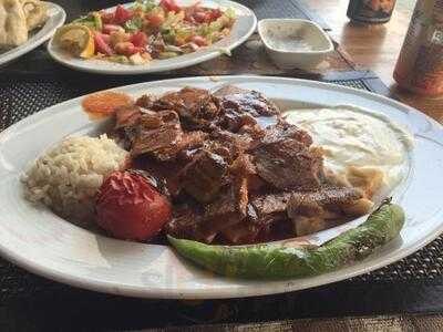 Çiftlik Kebap & Döner