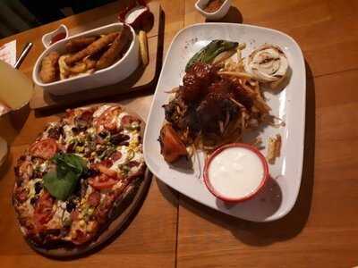 Quzzine Mutfak & Cafe