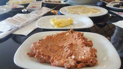 Kahyaoğlu Gözleme Ve Kahvaltı Salonu