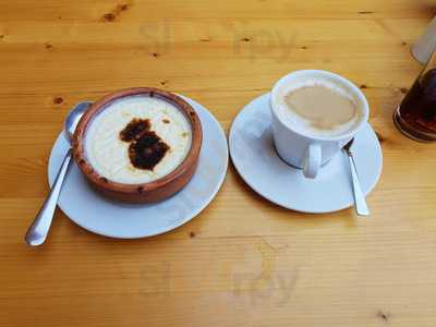 Palatium Cafe & Restaurant