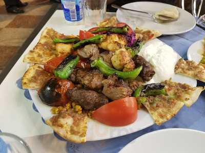 Karadeniz Aile Pide & Kebap Salonu