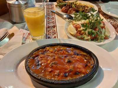 Karadeniz Aile Pide & Kebap Salonu