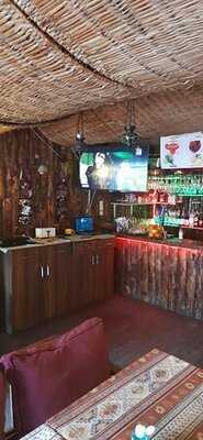 Mitani Cafe & Fun Pub