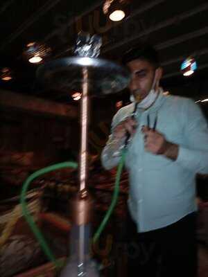 Mitani Cafe & Fun Pub