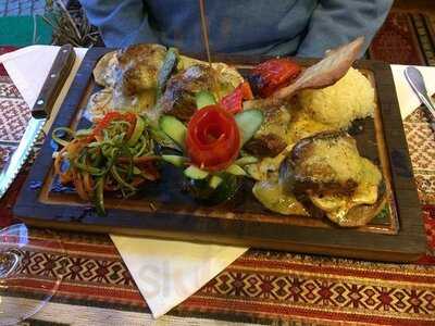 Bistro Chef Restaurant & Cafe