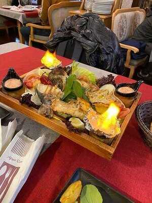 Bistro Chef Restaurant & Cafe