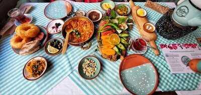 Çeşme Bazlama Kahvaltı