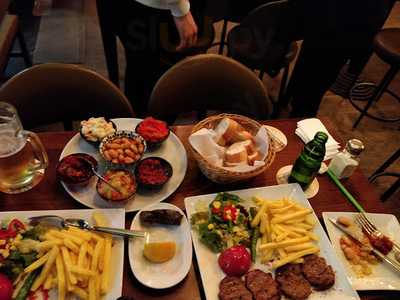 Krependeki Imroz Restaurant