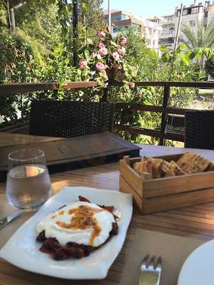 Vahap Usta Et Restaurant