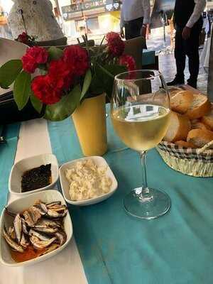 Akbıyık Fish & Meat House