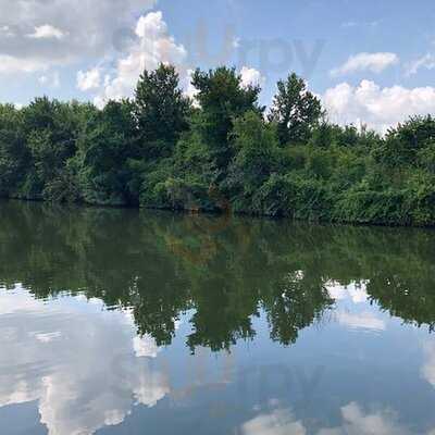 Riverangel Hotel Restoran