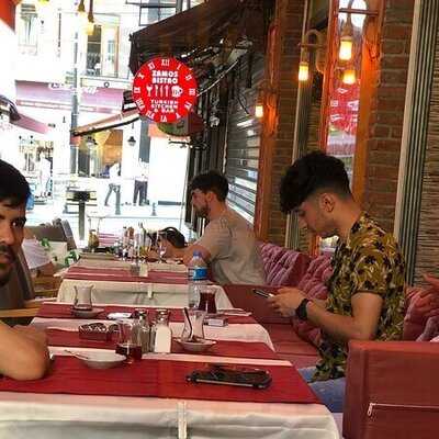 Zamos Cafe & Restaurant