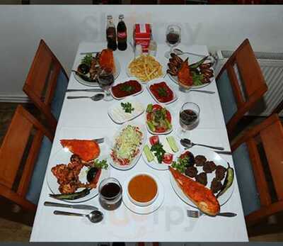 Öz Kanatçı Kardeşler