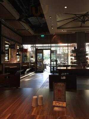 Grillo Restaurant & Bar