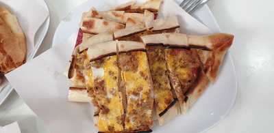 Tarihi Cemberlitas Borekcisi