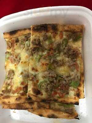 Yeni Ugur Pide & Kebap Salonu