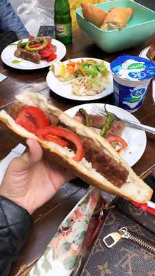 Tarihi Özkan Köftecisi