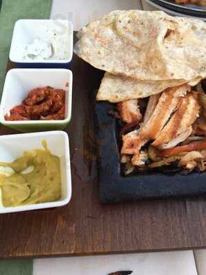 Venice Bar & Restaurant