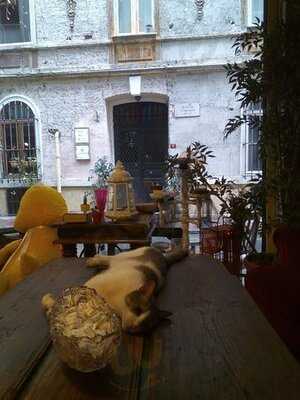 Smyrna Art-gallery Cafe