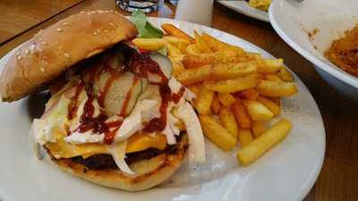 Lucky Texans - Steak & Burgers