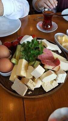 Hsb Sarıyer Börekçisi