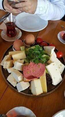 Hsb Sarıyer Börekçisi