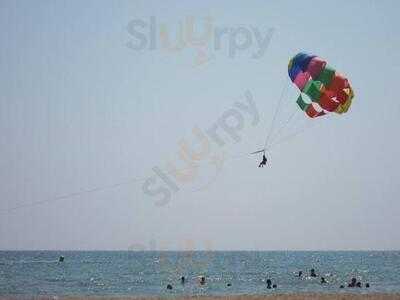 Full Moon Beach Cafe