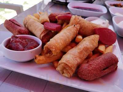 Bi-lal Cafe & Bistro