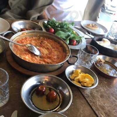 Nezih Kebap Yuvalama