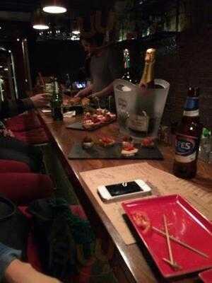 Que  Tal Tapas Bar & Cafe