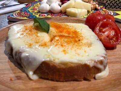 Biberon Cafe And Crafts