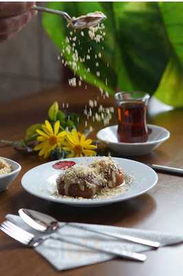 Tarihi Merkez Efendi Köftecisi Ahmet Usta