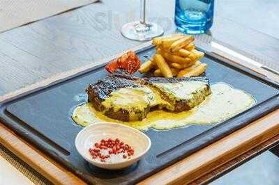 Ace Restaurant & Lounge