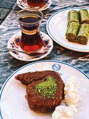 Ali Usta Burma Kadayıf & Baklavaları