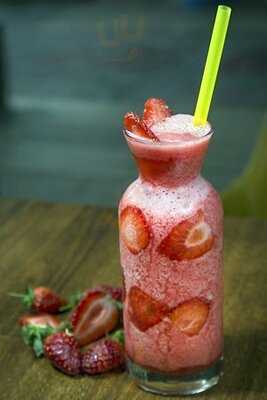 Laroza Pizza & Chocolate Cafe