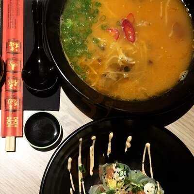 Tas Ramen & Modern Food Bar