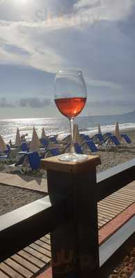 Izzy's Restraurant & Bar