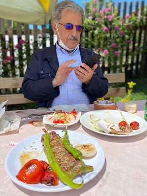 Green House Garden Restaurant-bar