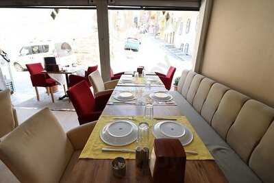 Pascare Restaurant And Cafe