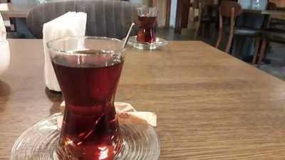 Begonia Bistro & Bar