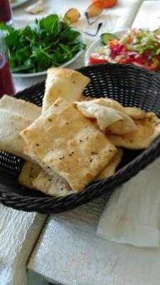 Yeni Dostlar Adana Kebabcısı