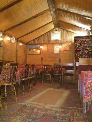 Huzur Cafe & Resturant