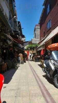 Huzur Cafe & Resturant