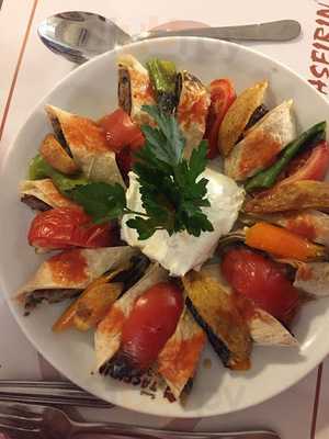 Tasfirin Pide & Doner Evi