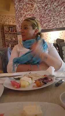 Dodici Cafe And Restaurant