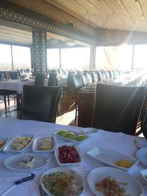 Adanali Kebapci Senol Kolcuoglu - Muazzez Ersoy