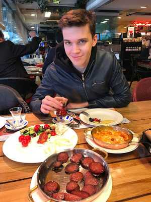 Namli Sarkuteri And Cafe