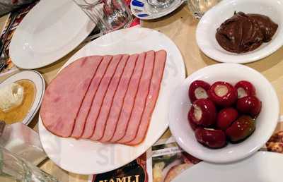 Namli Sarkuteri And Cafe