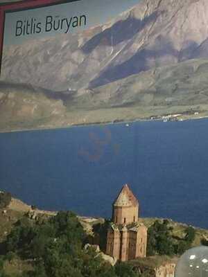 Sark Sofrasi Bitlis Büryan Salonu