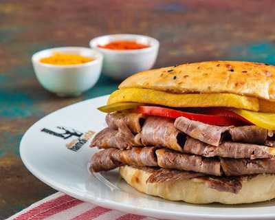 Meşhur Dönerci Aydın Usta